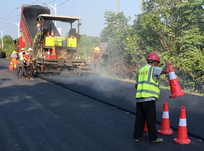 同心協(xié)力戰(zhàn)高溫（一）